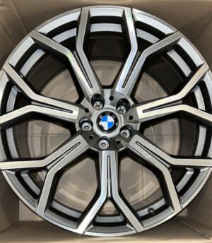 BMW X7 R21 (6885142) 1