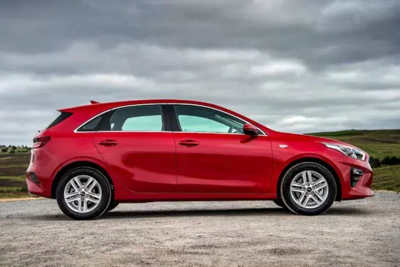 2018_kia_ceed_23-e1687782801556 2018_kia_ceed_23-e1687782801556