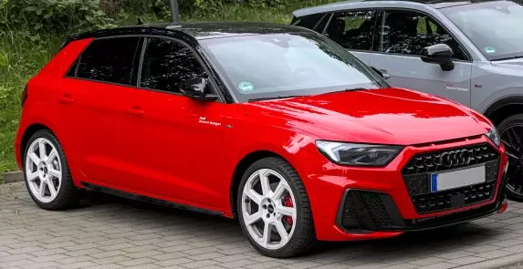 audi-a1-r18-82a601025ab-2 audi-a1-r18-82a601025ab-2
