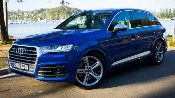 audi-sq7-suv-blue-2017-james-cleary-29-e1722858708341 audi-sq7-suv-blue-2017-james-cleary-29-e1722858708341
