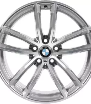 BMW 6 Series Gran Turismo R18 (36117855081)