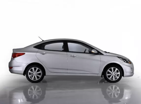 hyundai_solaris_2010_pictures_3-e1692099486643 hyundai_solaris_2010_pictures_3-e1692099486643