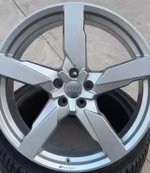 Audi Q5 R21 S (80A601025AR)