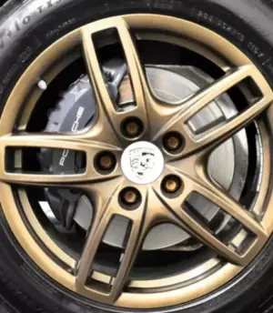 Porsche Cayenne BR R19 (7P5601025A)