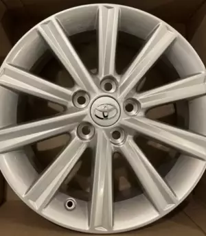 Toyota Camry XV50 R17 - 42611-06A80