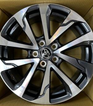 Toyota Corolla Cross R18 (42611-0A230) 11